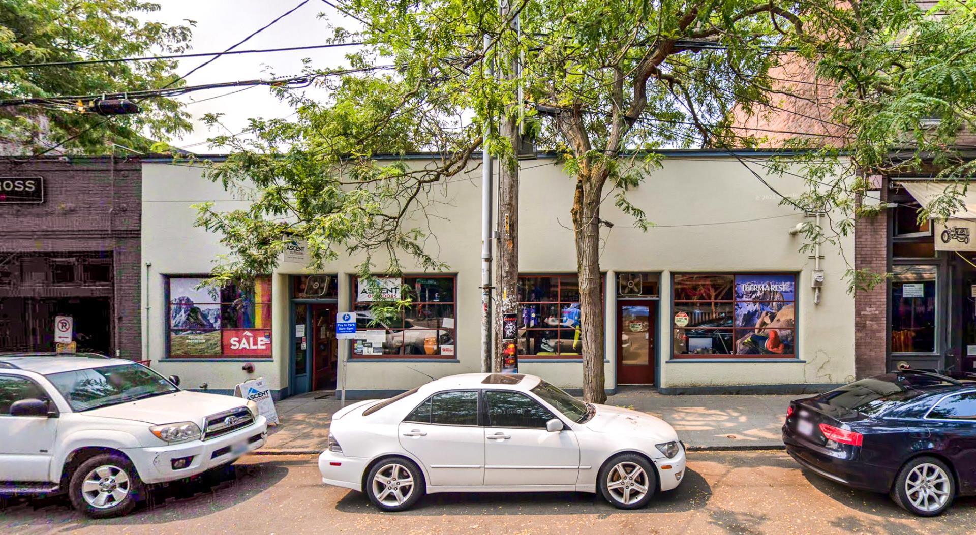 5209 Ballard Ave NW