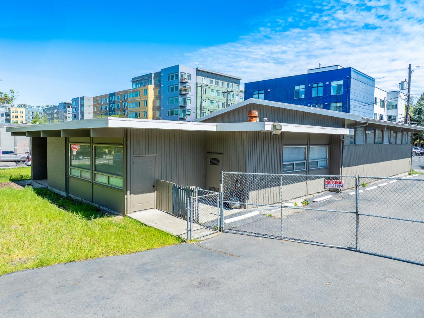 4800 40th Ave SW