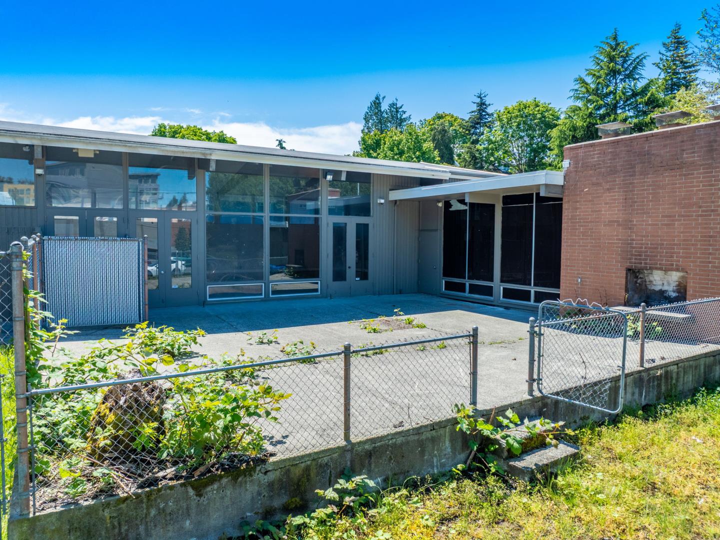 4800 40th Ave SW
