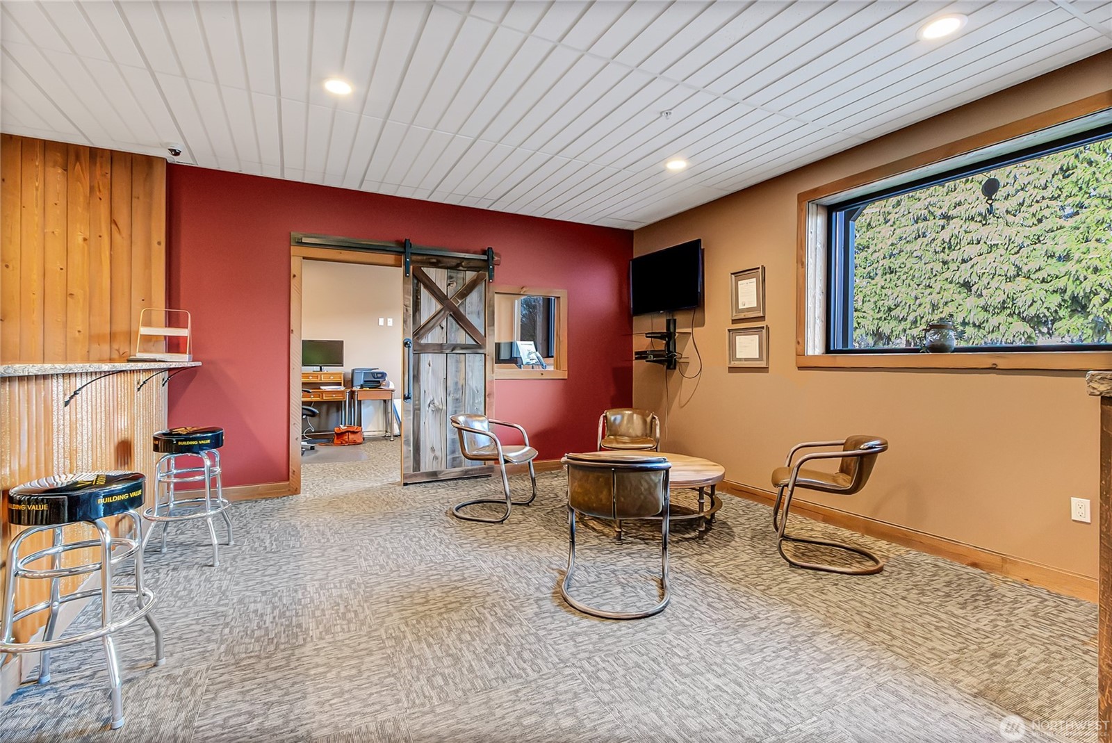 120 Corrin Ave NW