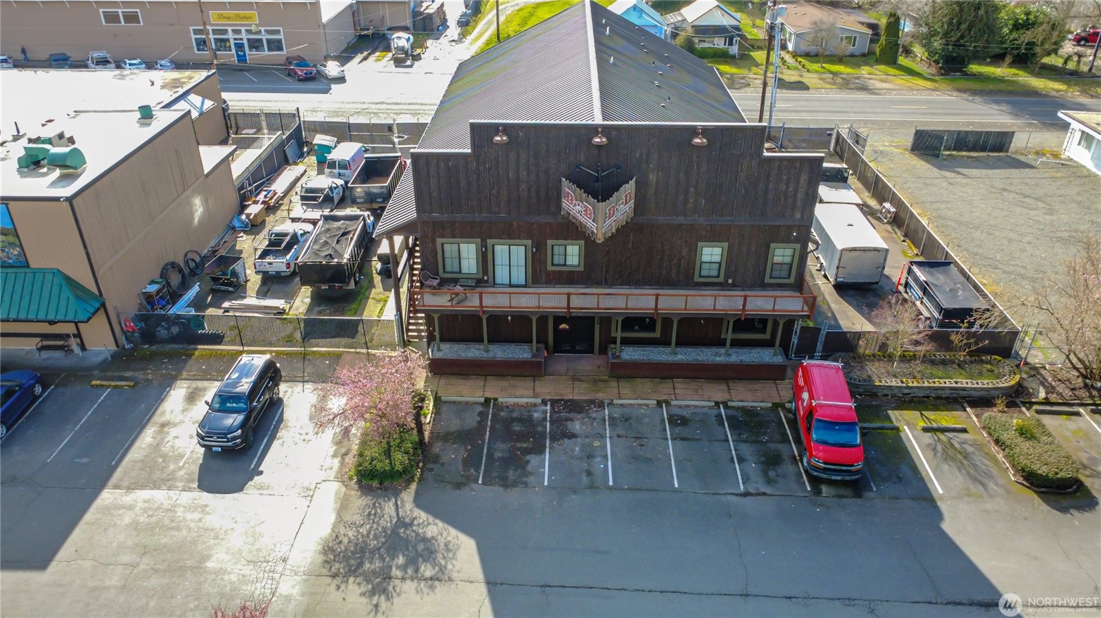 120 Corrin Ave NW