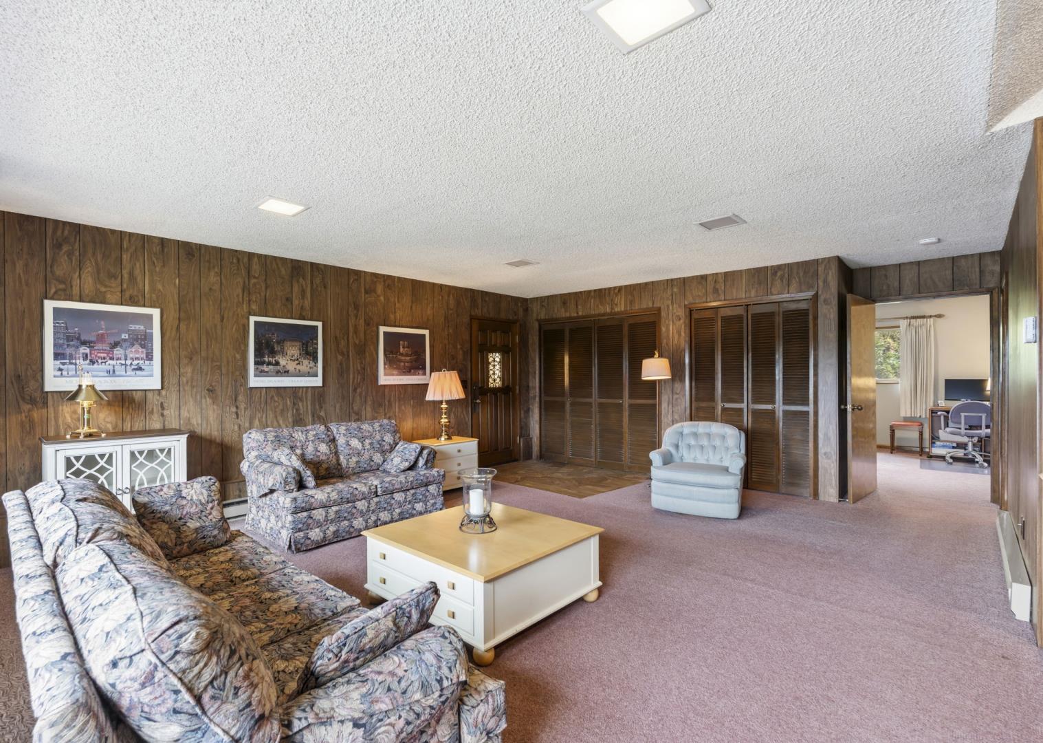 1553 Bishop Rd