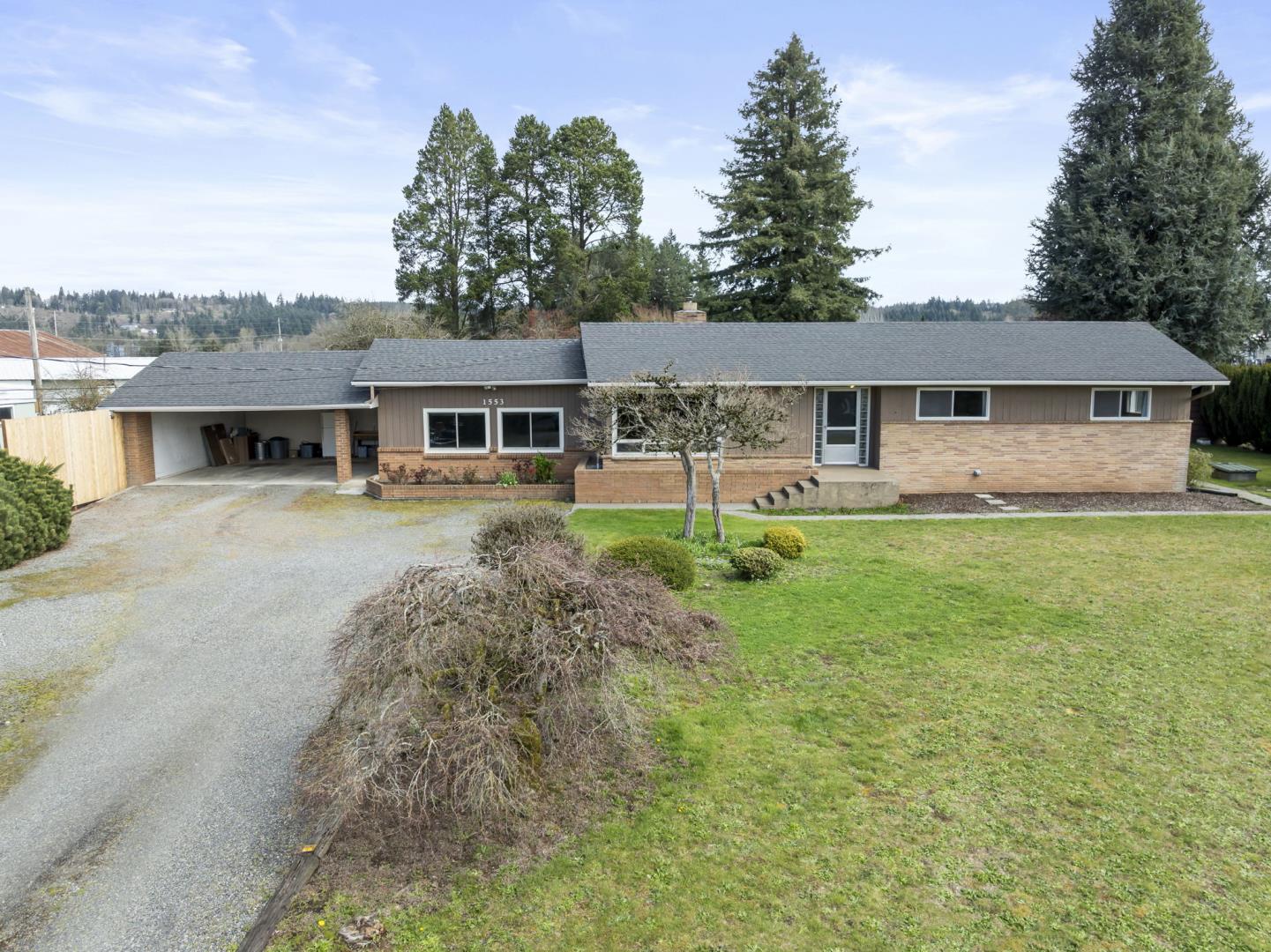 1553 Bishop Rd