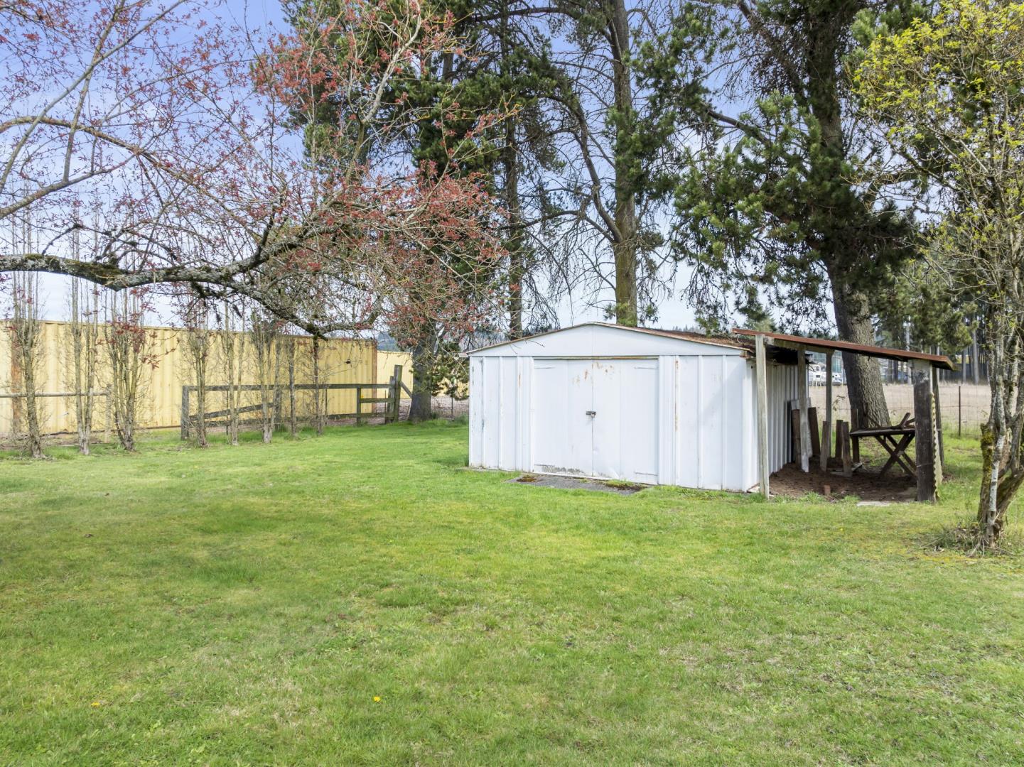 1553 Bishop Rd