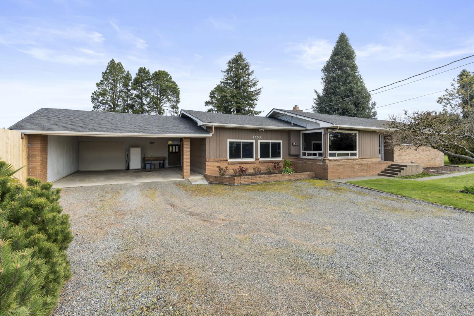 1553 Bishop Rd
