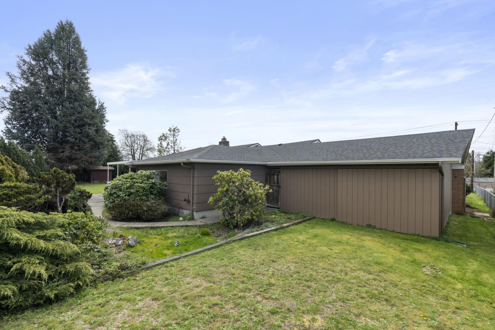 1553 Bishop Rd