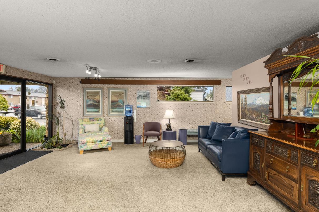 10767 16th Ave SW