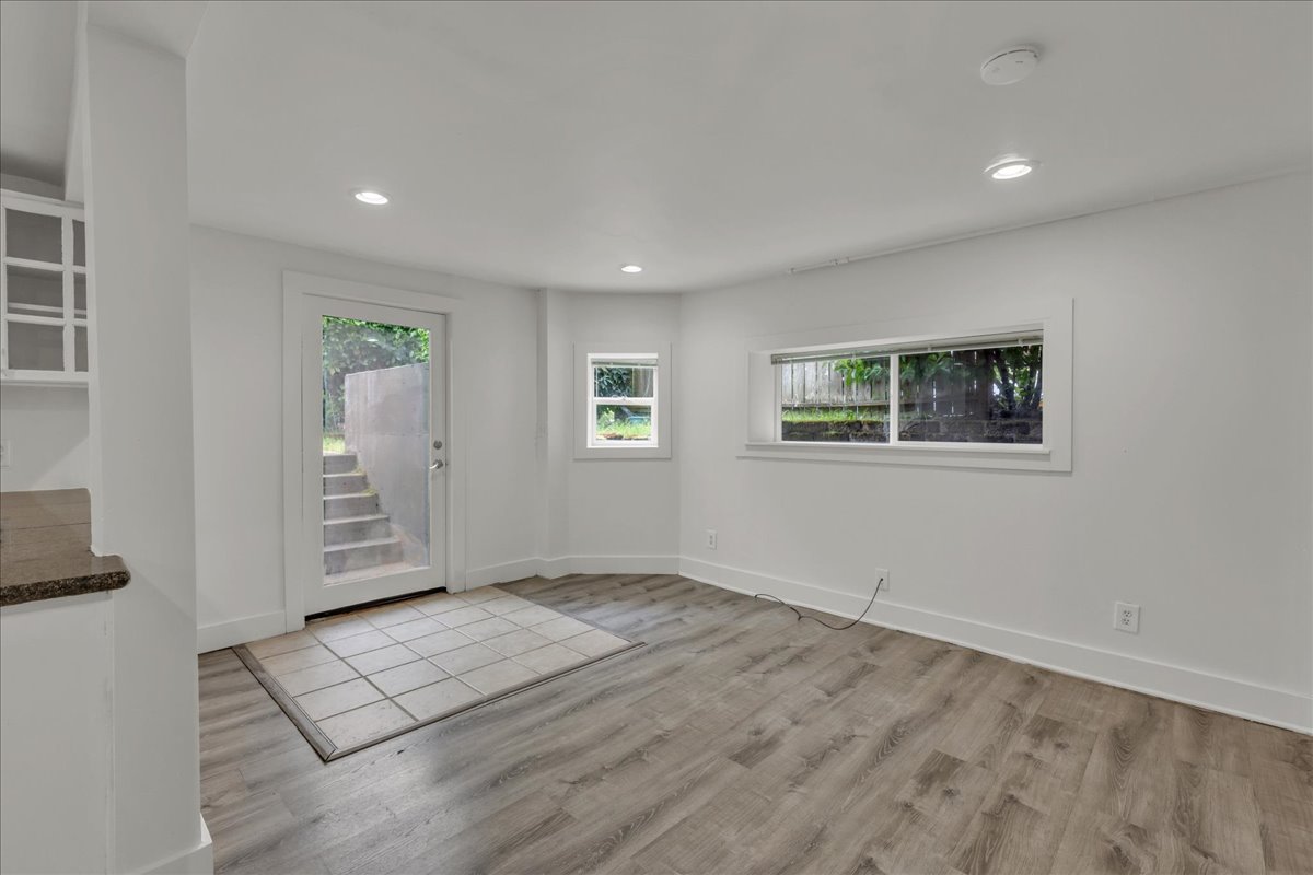 172 16th Ave