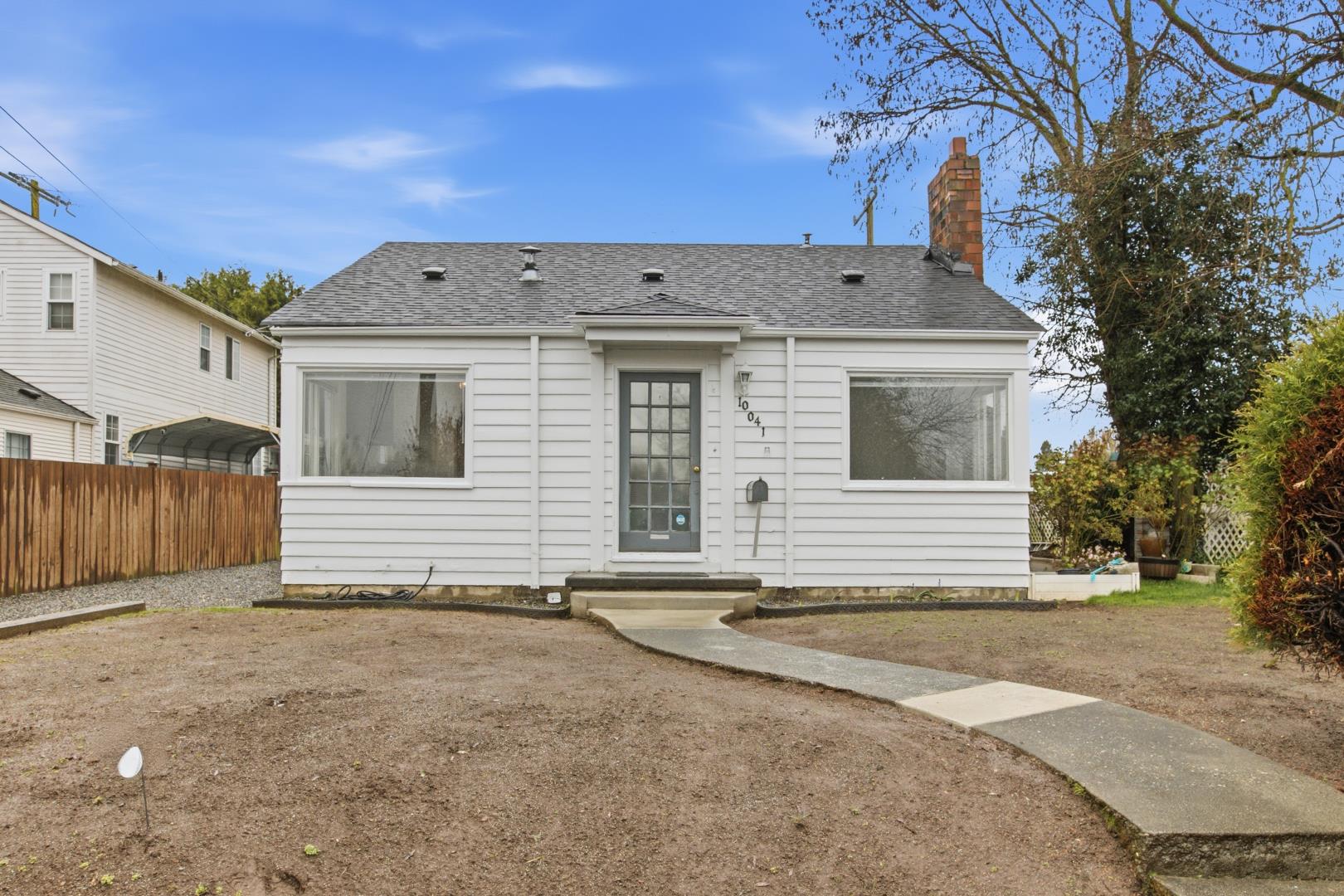 10041 15th Ave SW