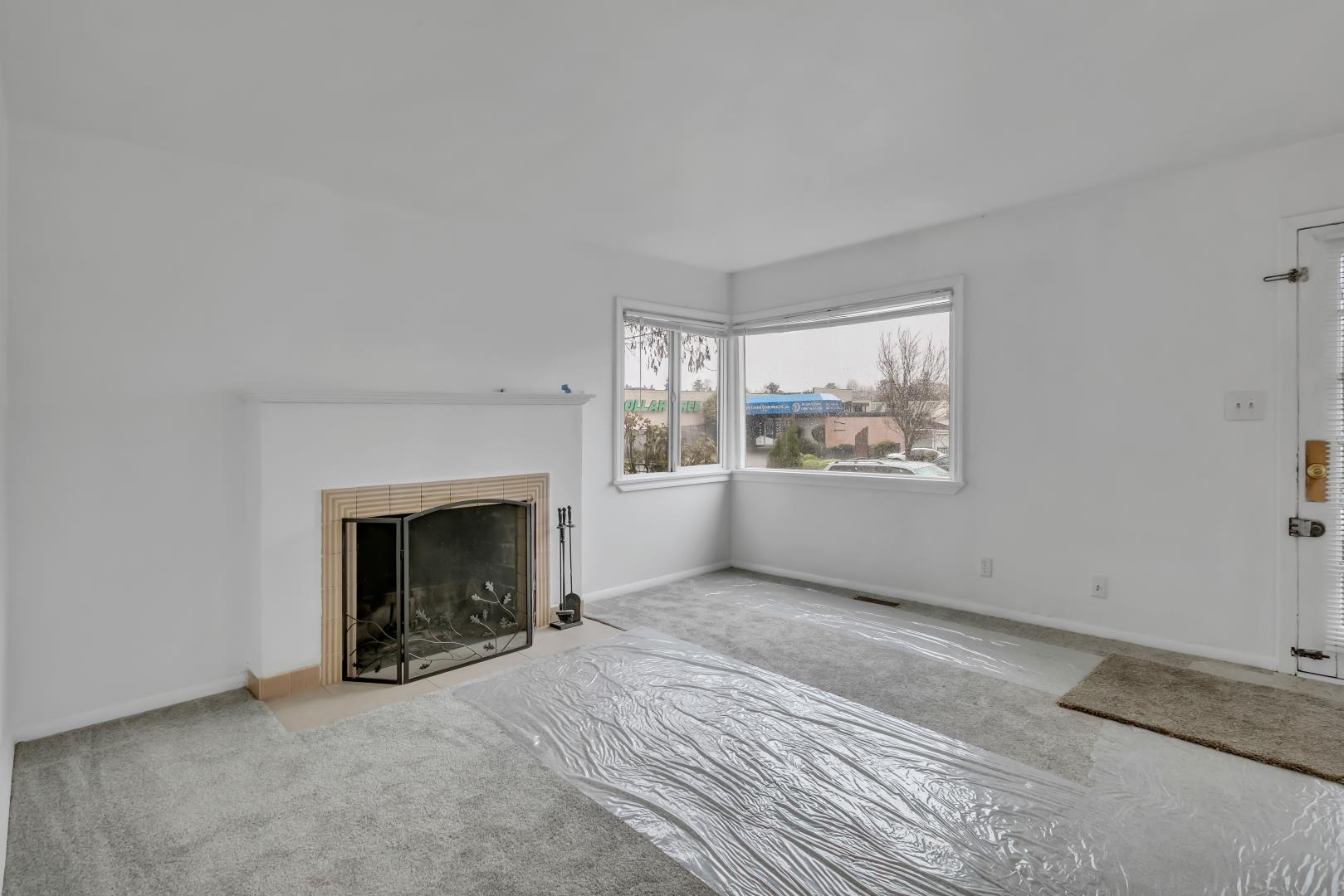10041 15th Ave SW