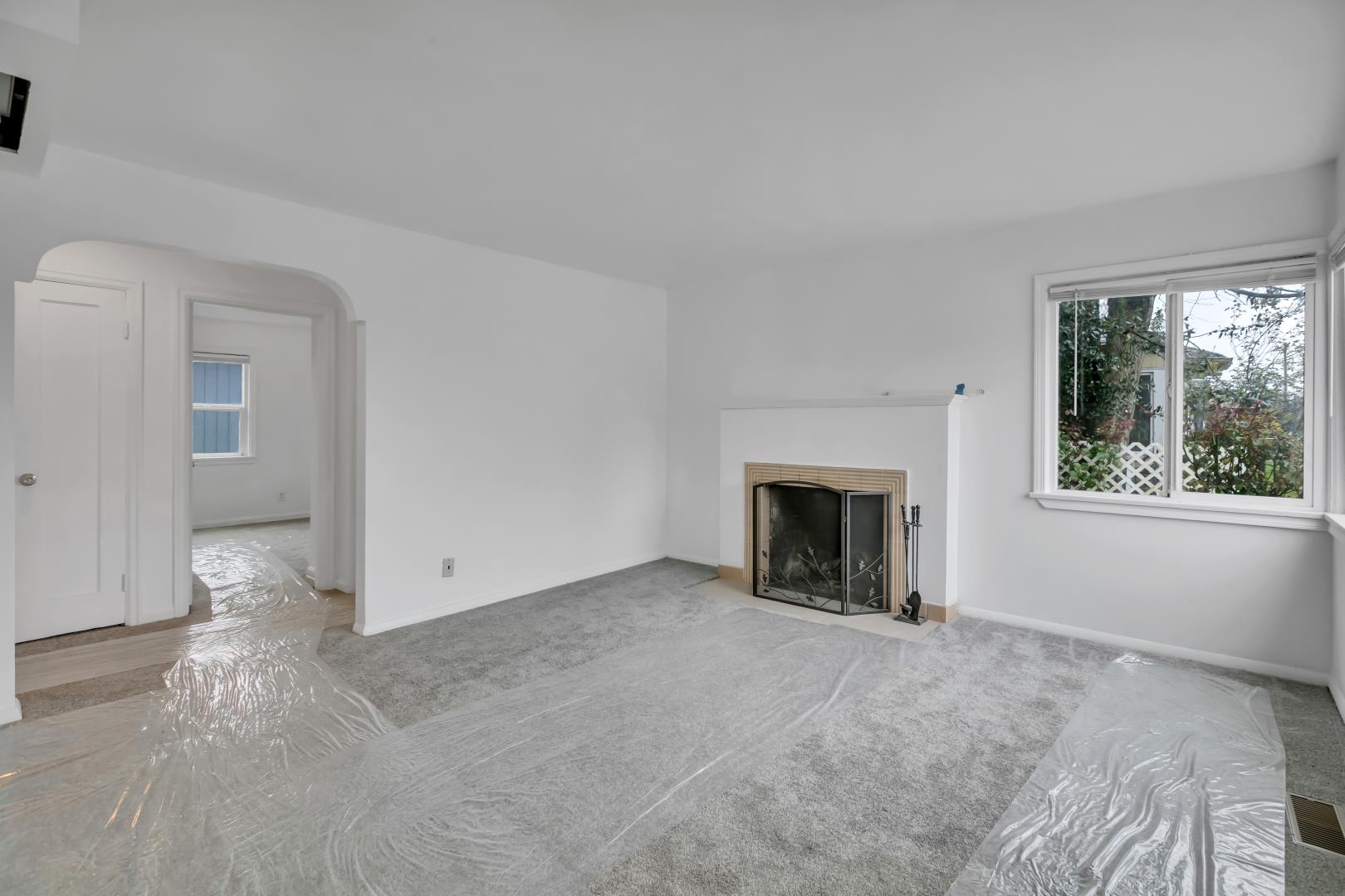 10041 15th Ave SW
