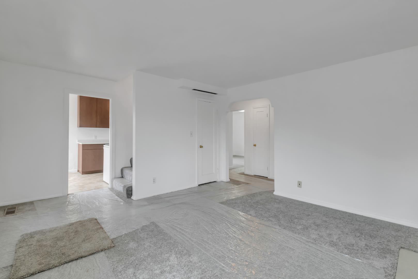 10041 15th Ave SW