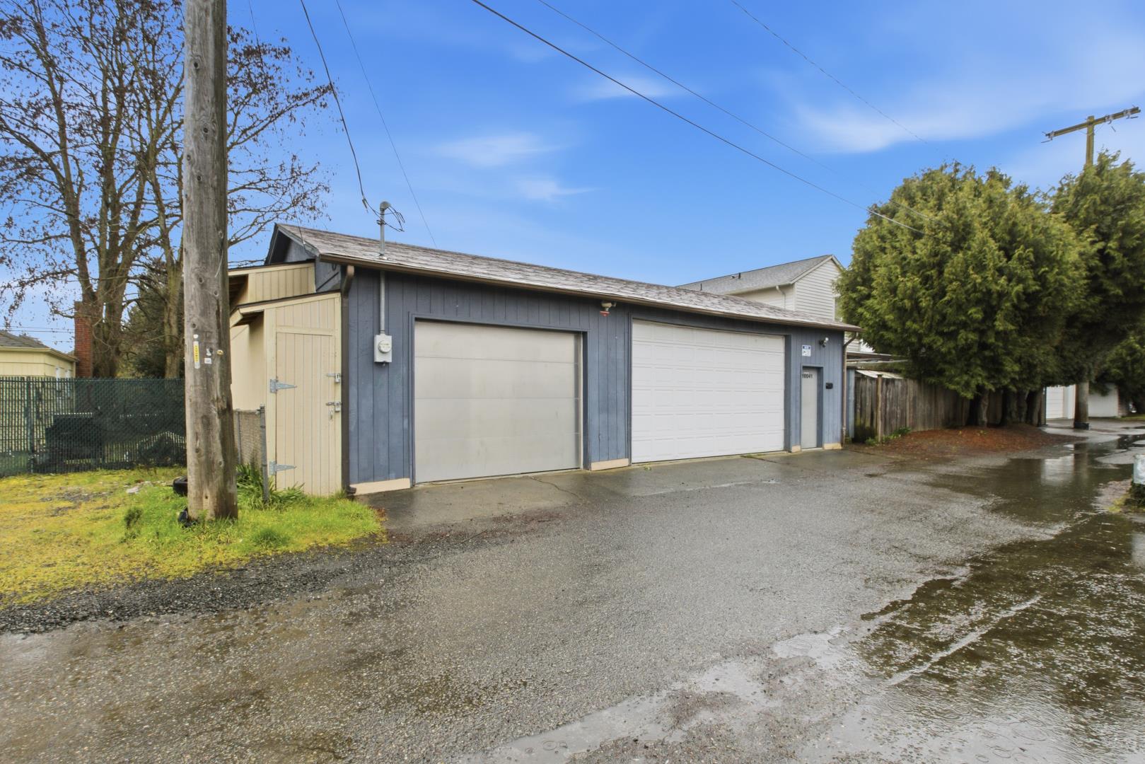 10041 15th Ave SW